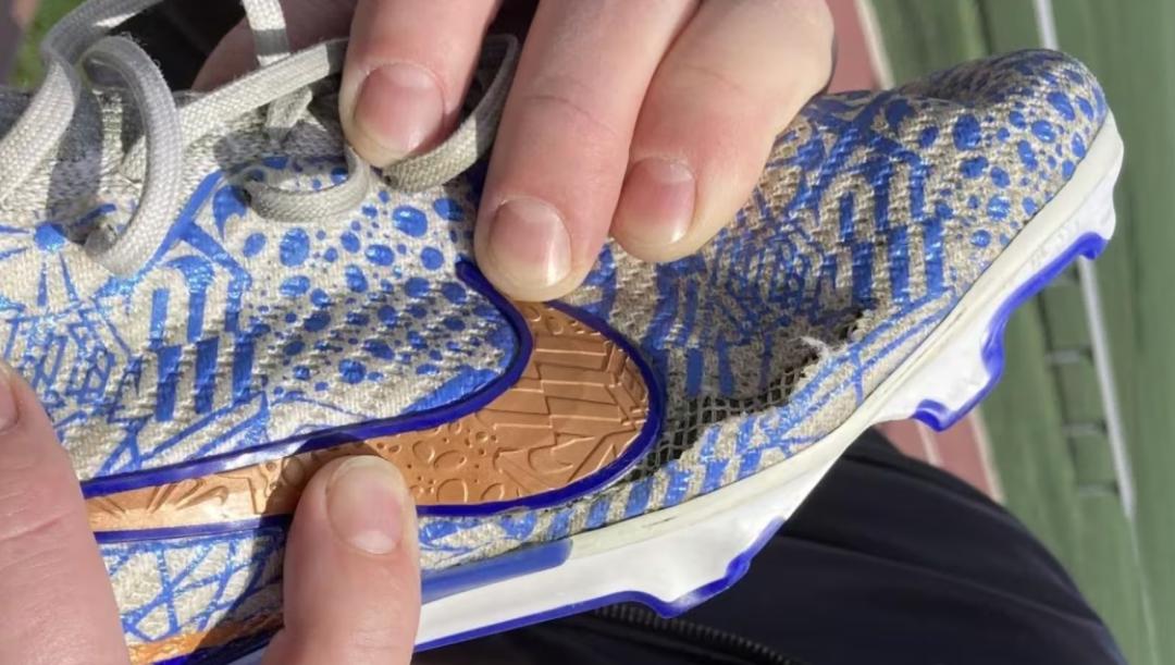 nike足球鞋坏了能找到吗,nike要关门了吗