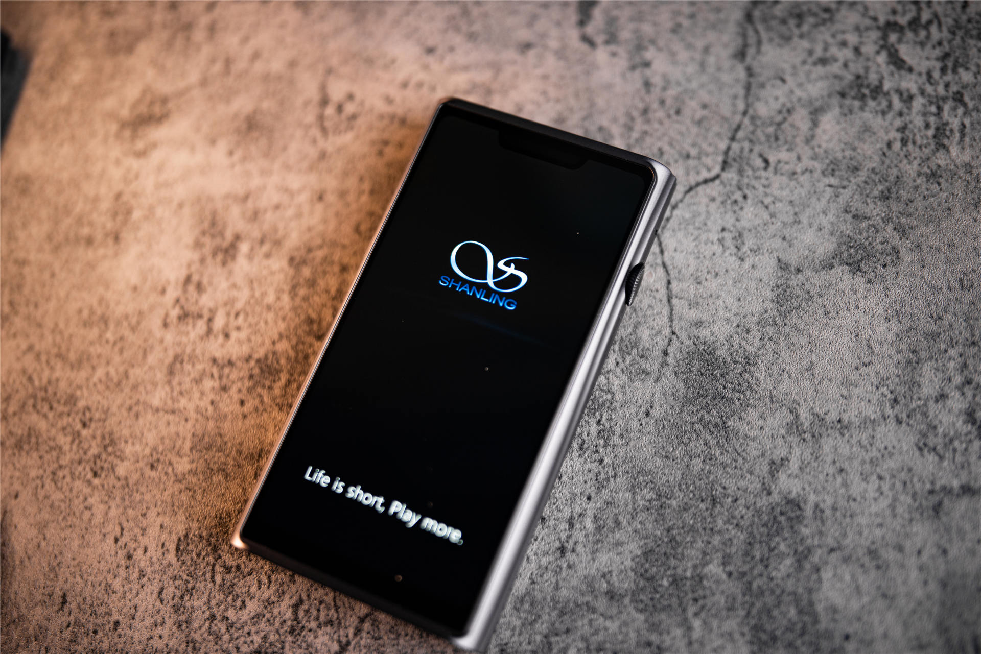 山灵m9播放器深度评测,山灵M9旗舰级便携播放器评测