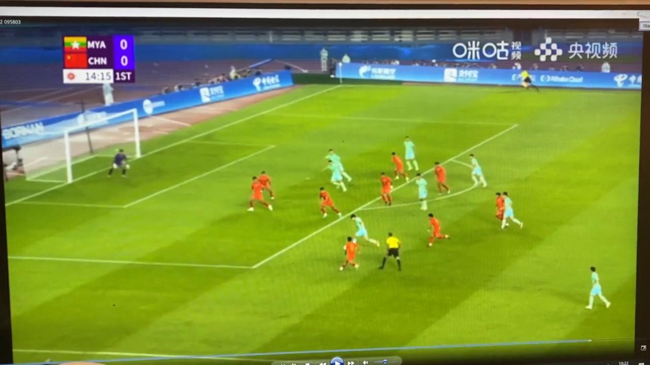 第一个进球,第一个进球是什么样子的