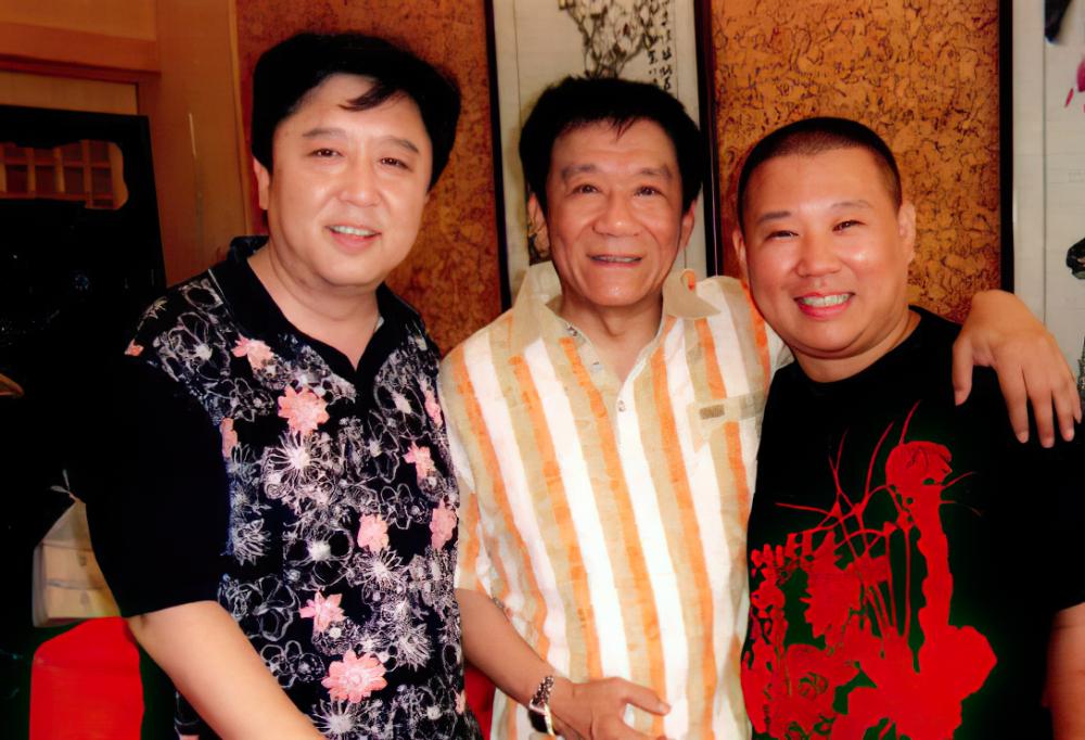 于谦60亩马场被拆，*迁拆**款高达4亿？本人笑着回应：别胡说八道