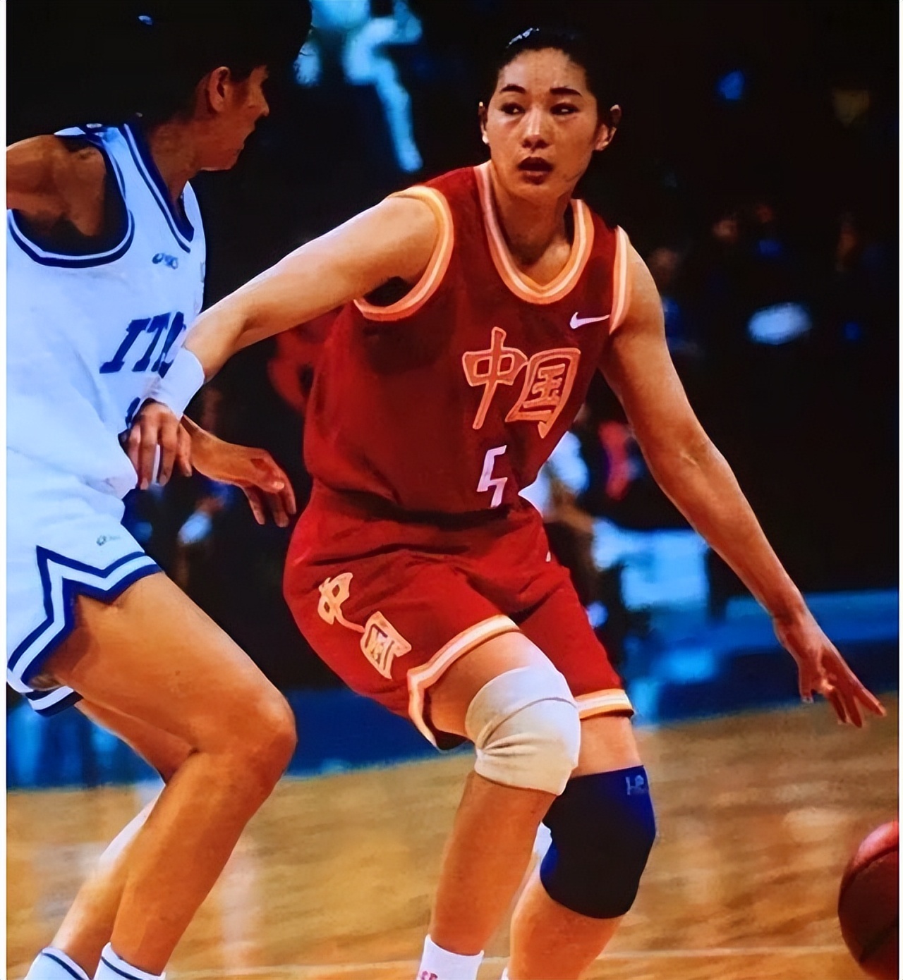 女篮颜值天花板李梦,女篮王思雨成长之路