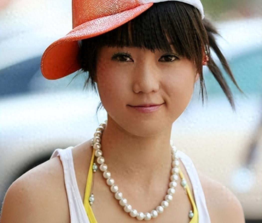 “最红裸模”*筱雨张**：22岁时拍写真火爆全网，如今将近40岁仍单身