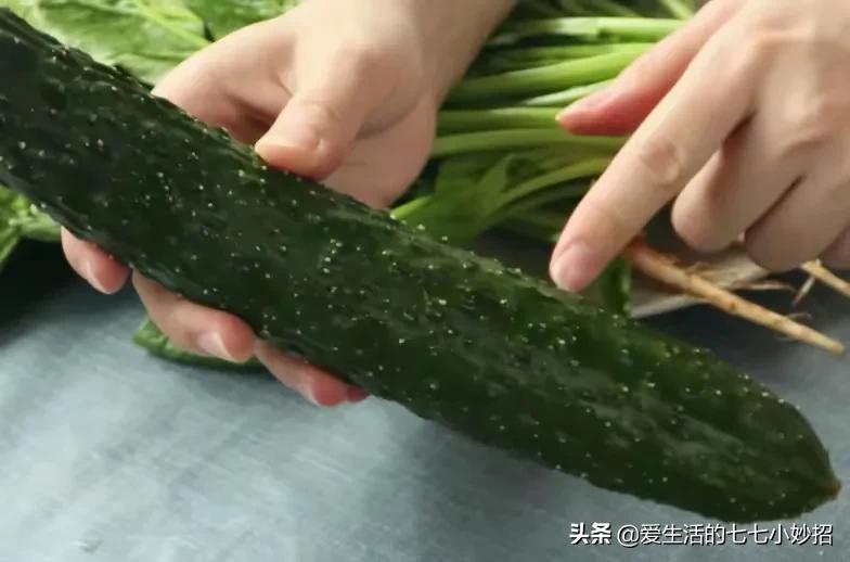 爱吃菠菜的好处,吃菠菜不能和什么同吃