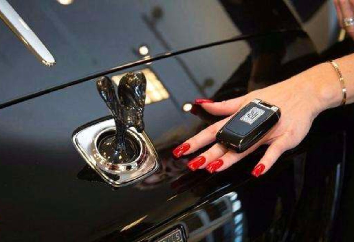 厦门警方制止女子被诈骗40万,女子花钱如流水诈骗千万元被抓