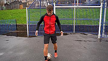 花式足球地面组合动作,花式足球技巧