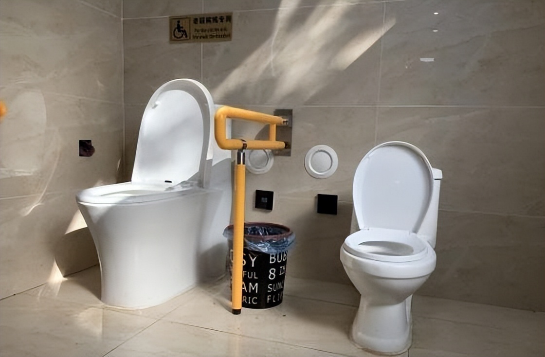 老式楼房卫生间地漏太臭怎么改造,新装修的卫生间反臭有何办法解决