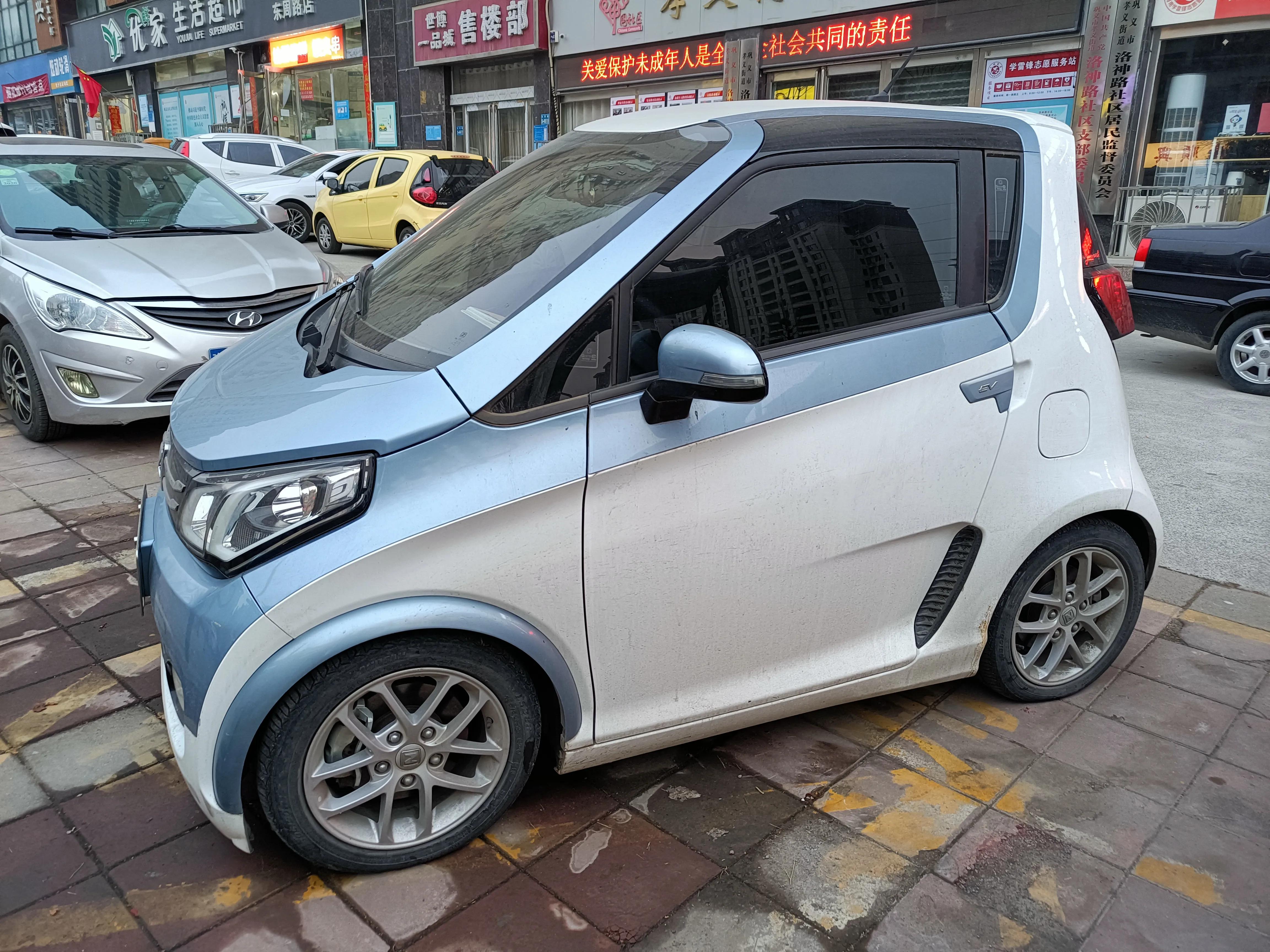 安全行车杜绝危险驾驶,行车胎压多少合适