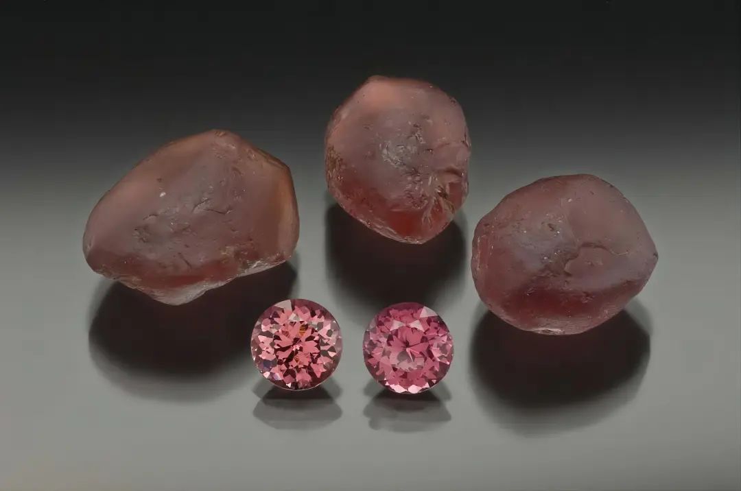 高端宝石级的石榴石,石榴石明星