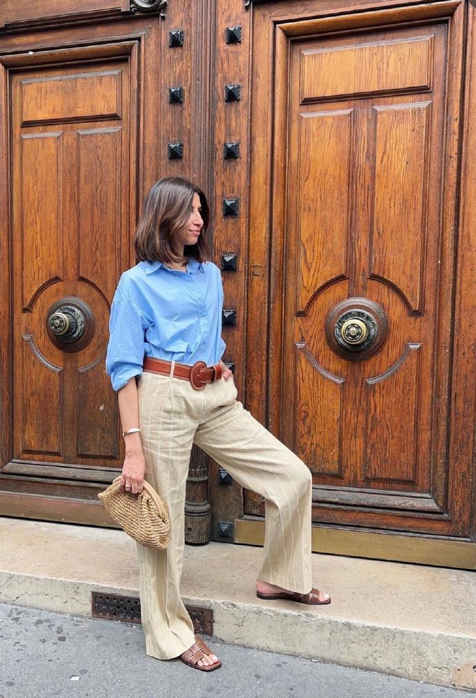 白衬衣在秋冬要怎么穿才时髦呢,宽松垂直感白衬衣怎么穿出高级感