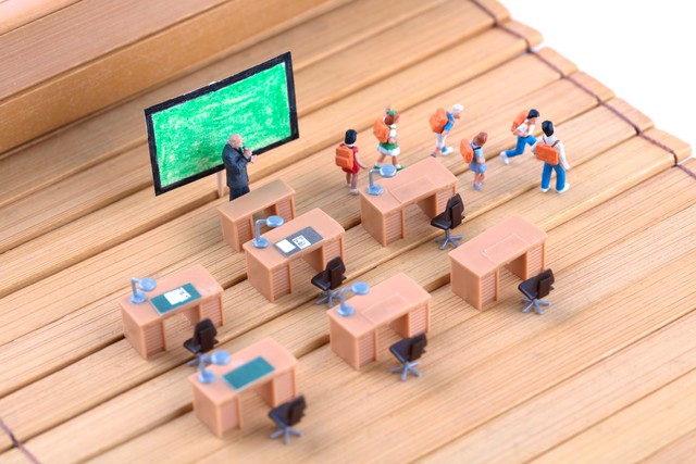 鏍兼媺鏂摜澶уqs鎺掑悕鍙樺寲,鏍兼媺鏂摜澶у涓栫晫鎺掑悕qs2024