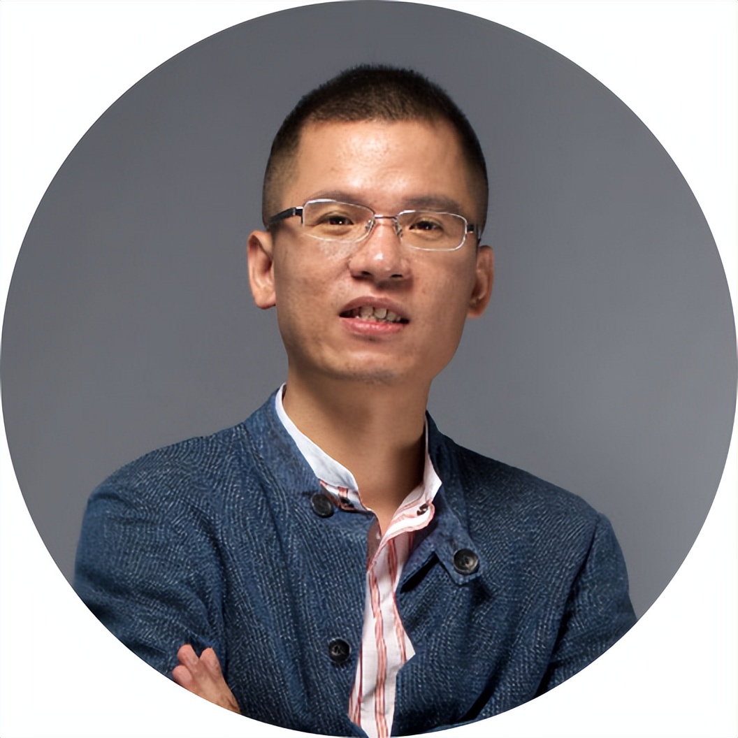 潮汕老板高薪挖美女，花40亿蹭流量，公司要上市却被质疑吃老本？