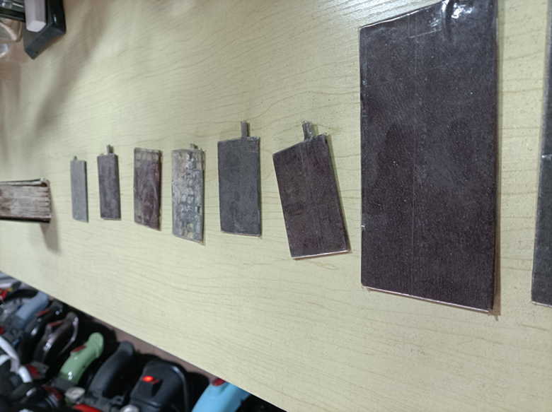 电瓶修复10大方法,电瓶正负极颠倒怎么修复