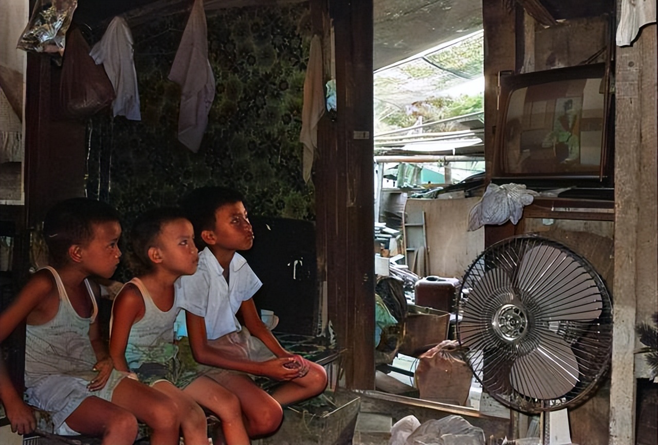 老照片让人怀念的70年代,70年代的老照片我们曾经的生活