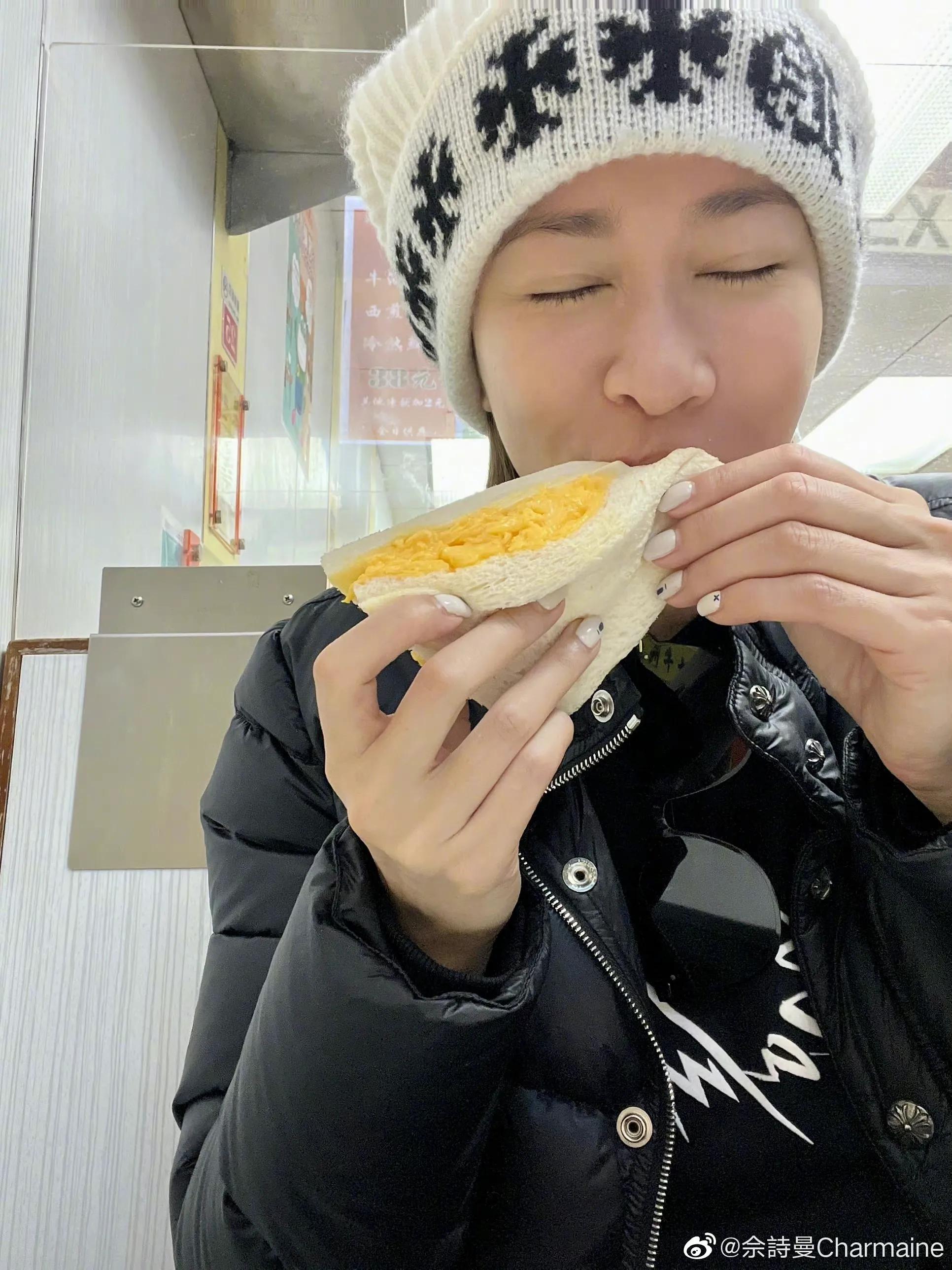 42岁胡杏儿三胎月底出生,胡杏儿41岁近照曝光