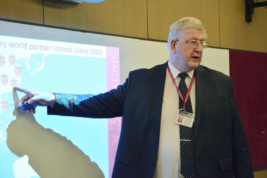 黑利伯瑞国际学校有多少个班,黑利伯瑞国际学校可以走读吗