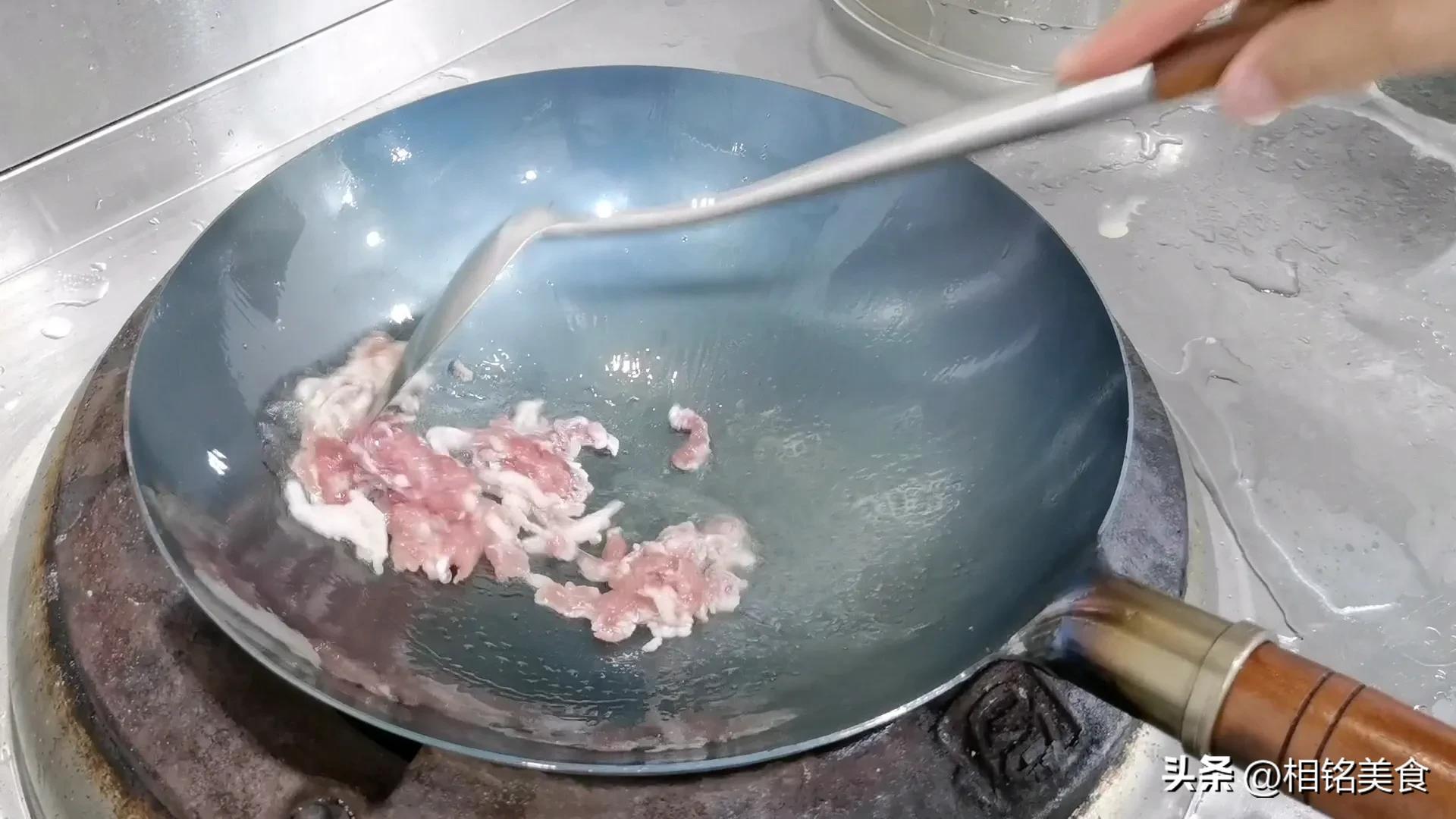 新铁锅怎样开锅小妙招视频,不粘锅的铁锅最佳开锅方法