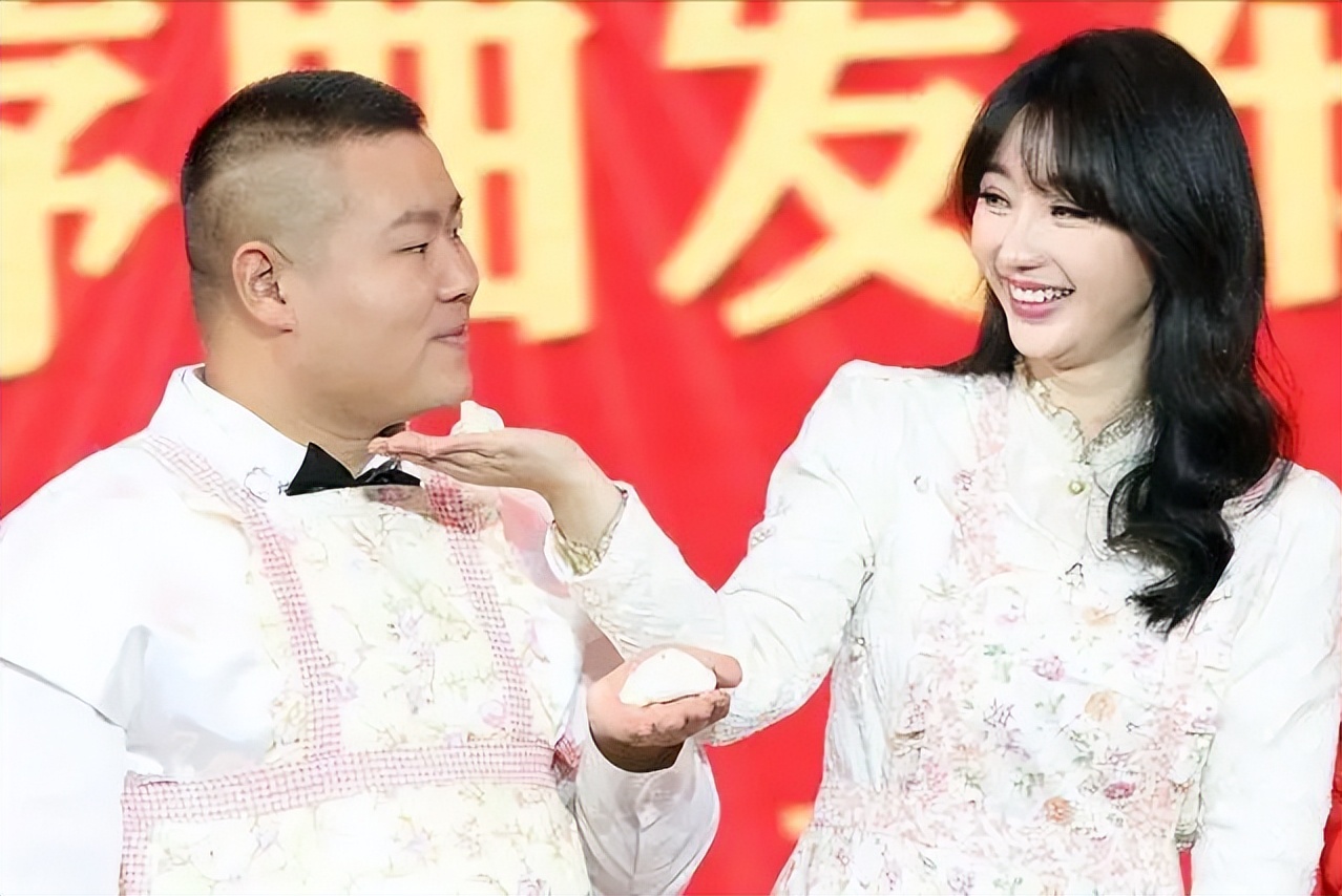 韩国女明星所有颜色露脐装,韩国女明星的露脐装