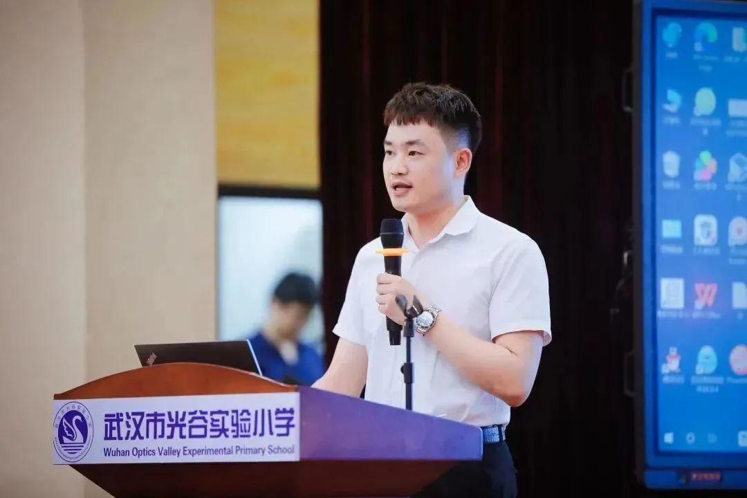 武汉首届智慧教育优秀教师,武汉东湖高新技术开发区新教师