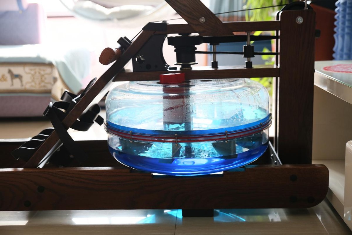 如何用划船机半年的时间减肥40斤,20分钟划船机减脂教程