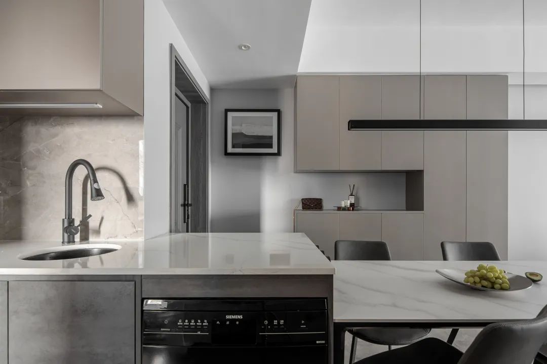 96平米现代轻奢公寓,96平方现代轻奢