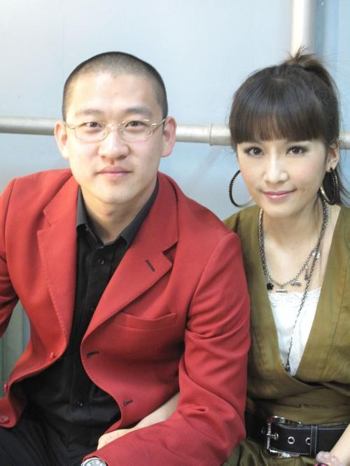 郭德纲和曹云金之间发生了什么,郭德纲和曹云金现在关系如何