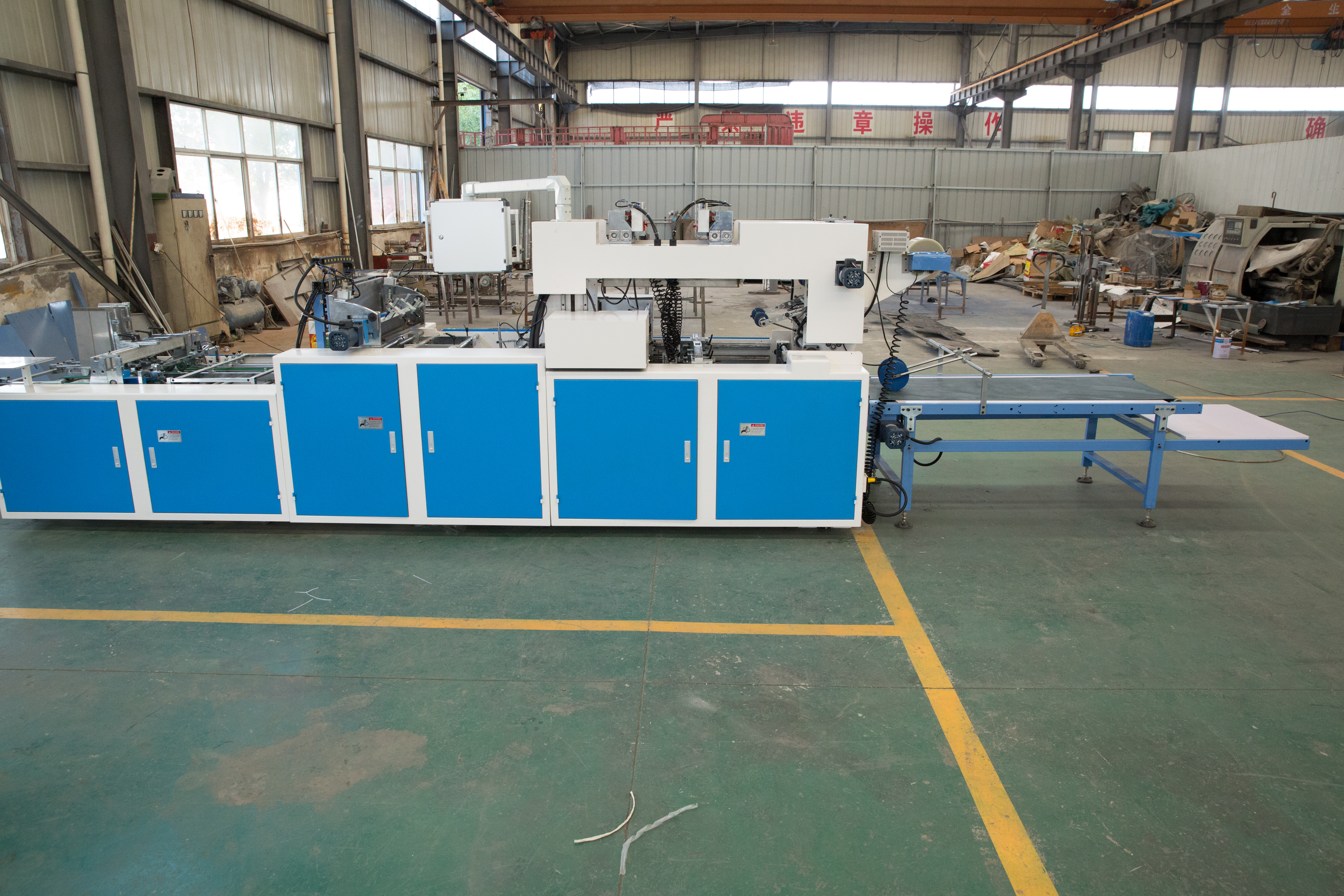 安庆永华机械,安庆永华机械打造知名贴窗机品牌