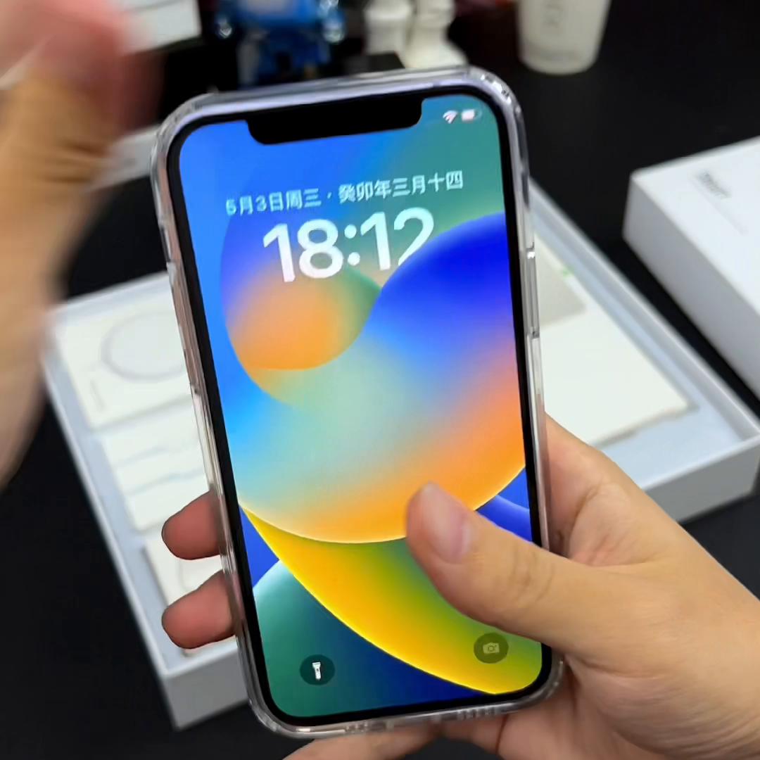 iphone15琚洕,iphonese3