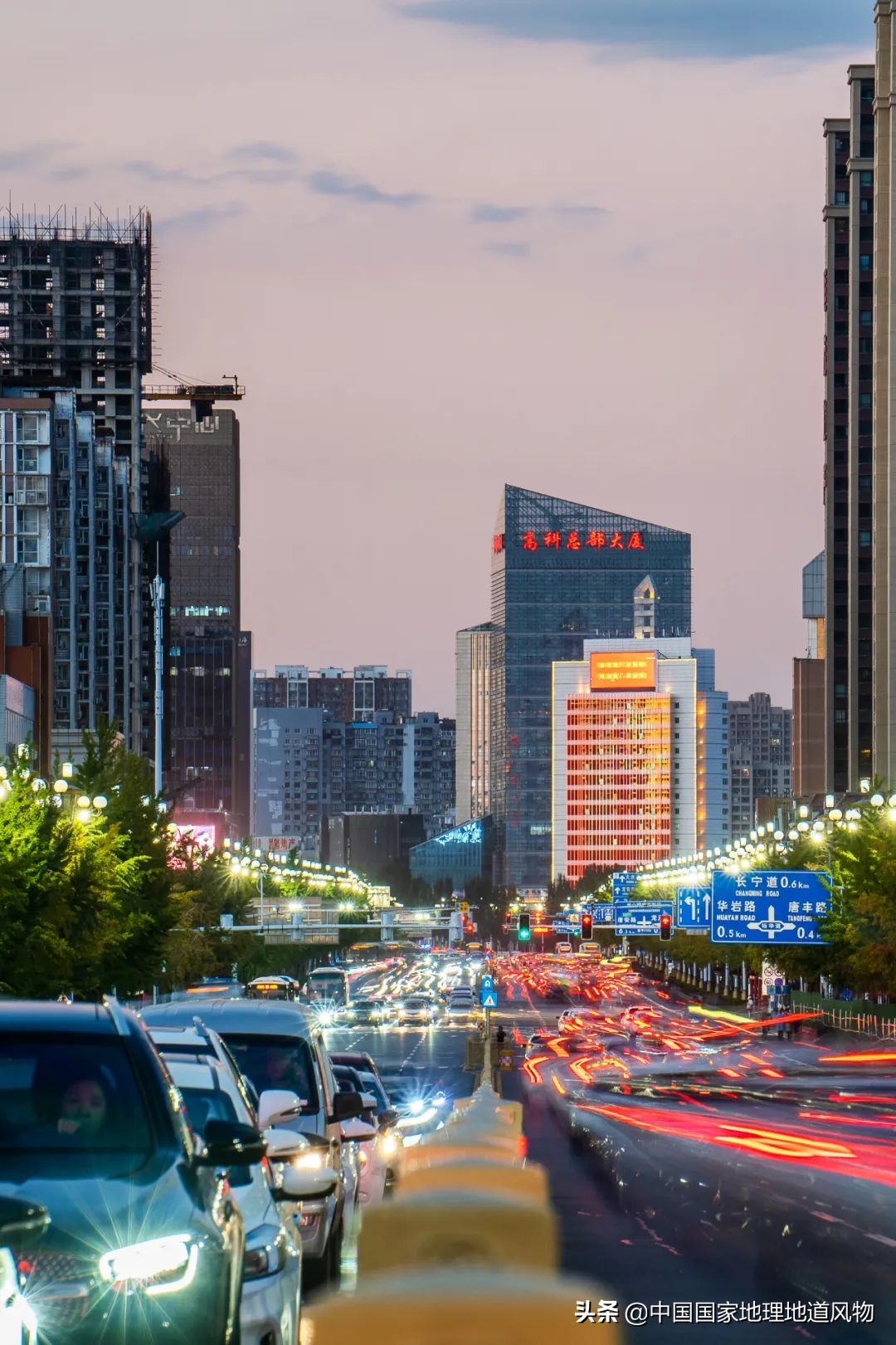 海鲜、瓷器与钢铁！最被低估的“河北第一城”，到底有多猛？