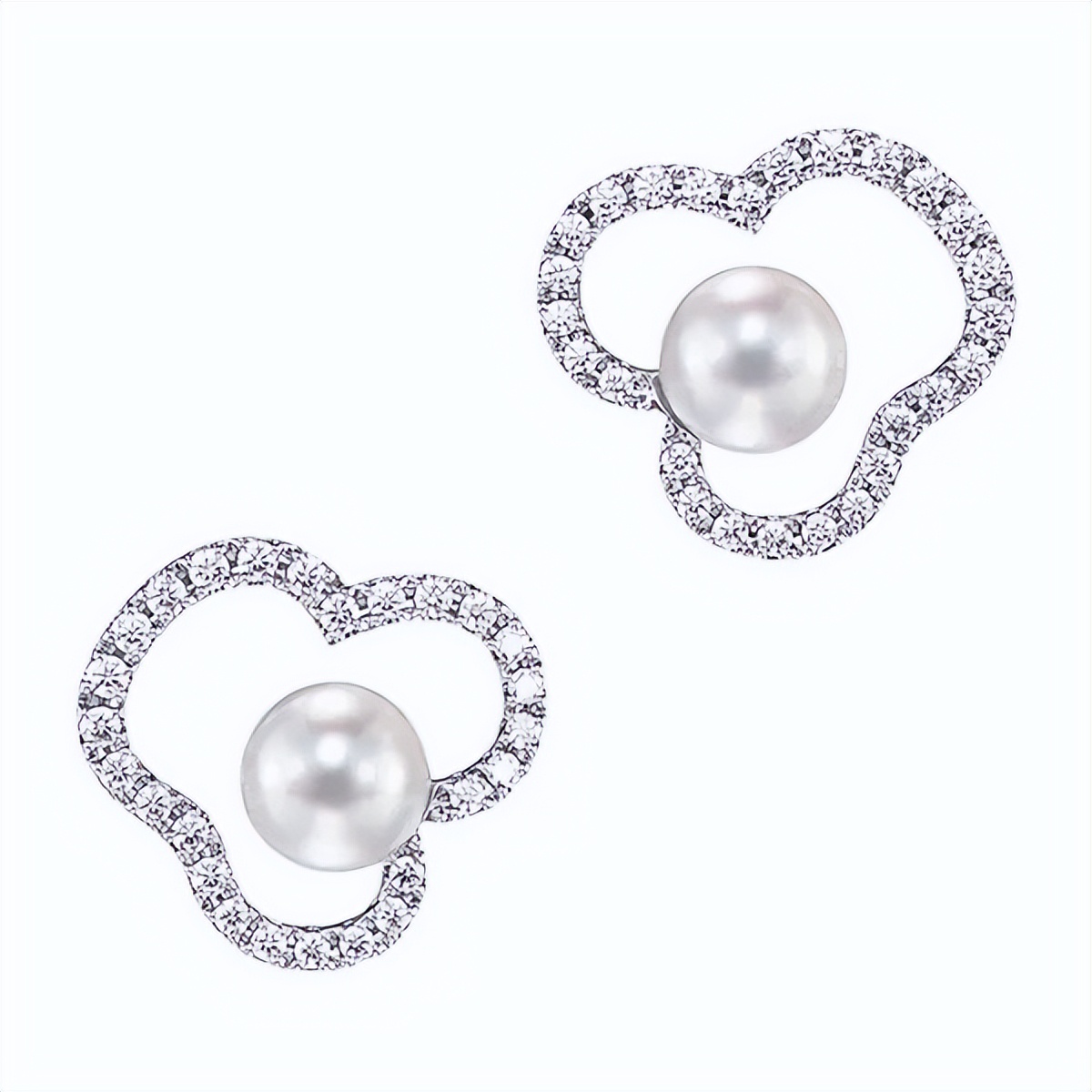 奢侈品耳环经典款卡地亚,宝格丽古董珠宝耳环