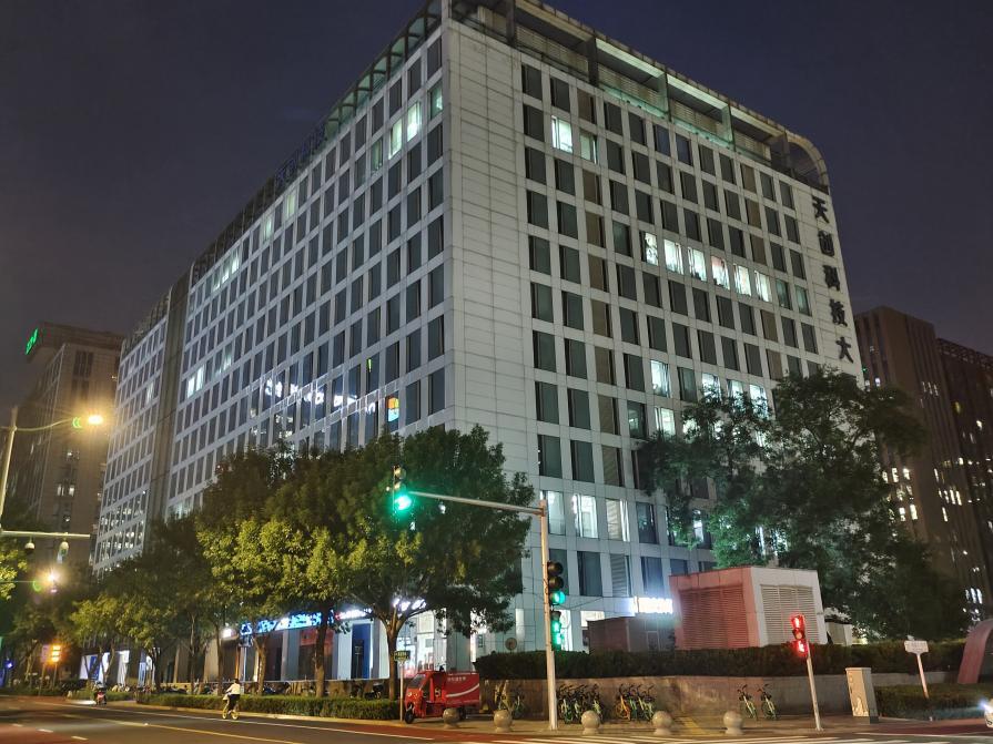 北京大楼塌陷,北京办公楼租金暴跌