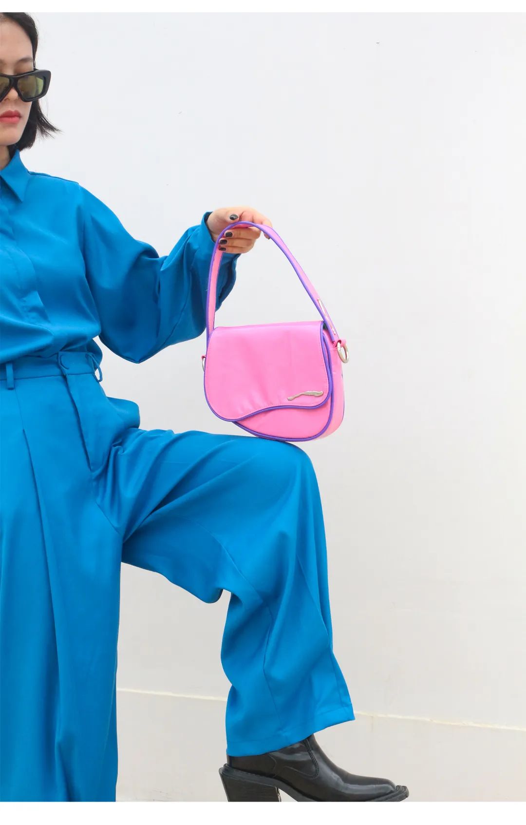 虞书欣同款双肩包平价,虞书欣10元包