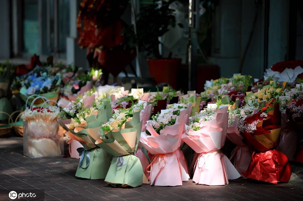 肯德基40岁以上招不招,肯德基经理跳槽吃香吗