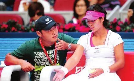 “网球天后”李娜：15岁爱上教练，24岁结婚，用前途赌他不会变心