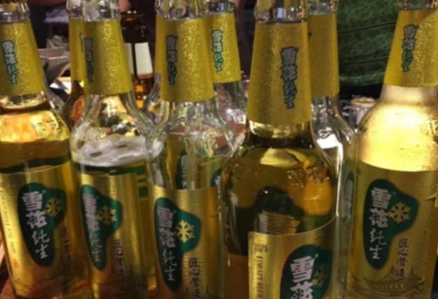 雪花是工业啤酒吗,雪花啤酒为什么是糖浆啤酒