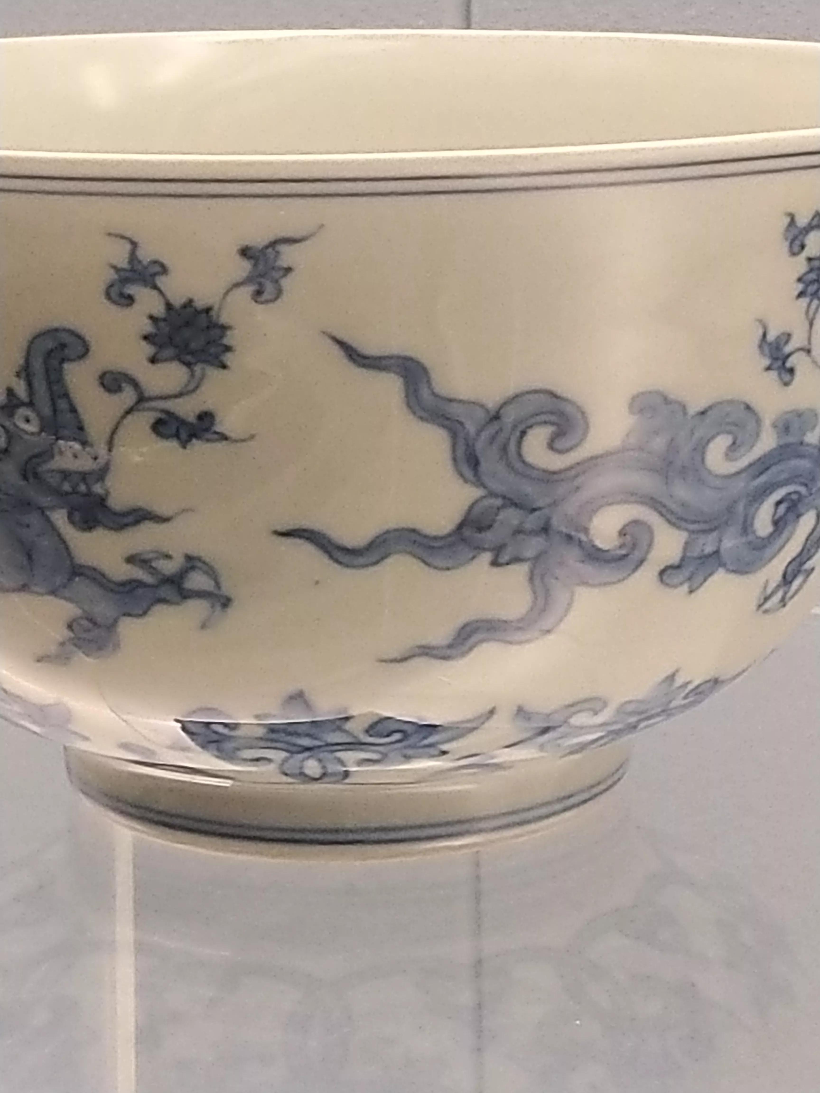 成化青花的鉴别方法,成化青花与仿品的区别