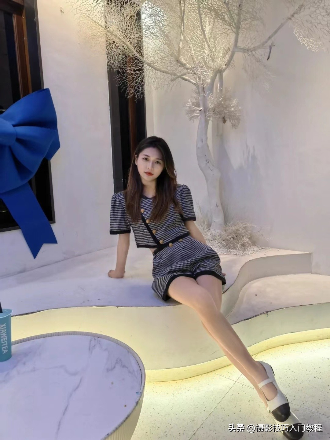 拍照小技巧显腿长构图,如何拍照显腿长姿势好看