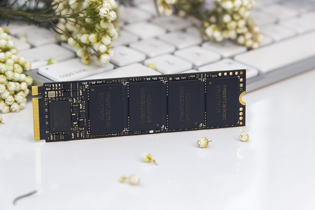 pcie4.01t性价比固态硬盘推荐,pcie4.0固态硬盘推荐200到300