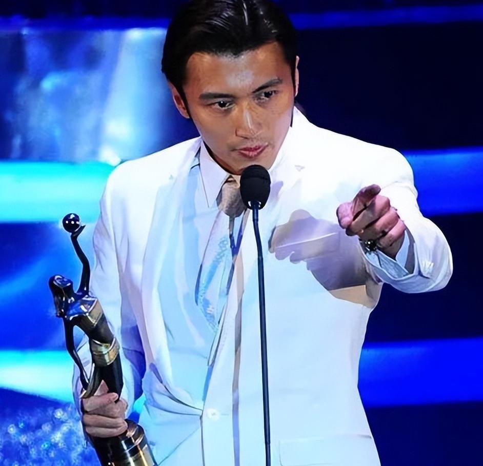 85岁谢贤获影帝现场,85影帝第一人