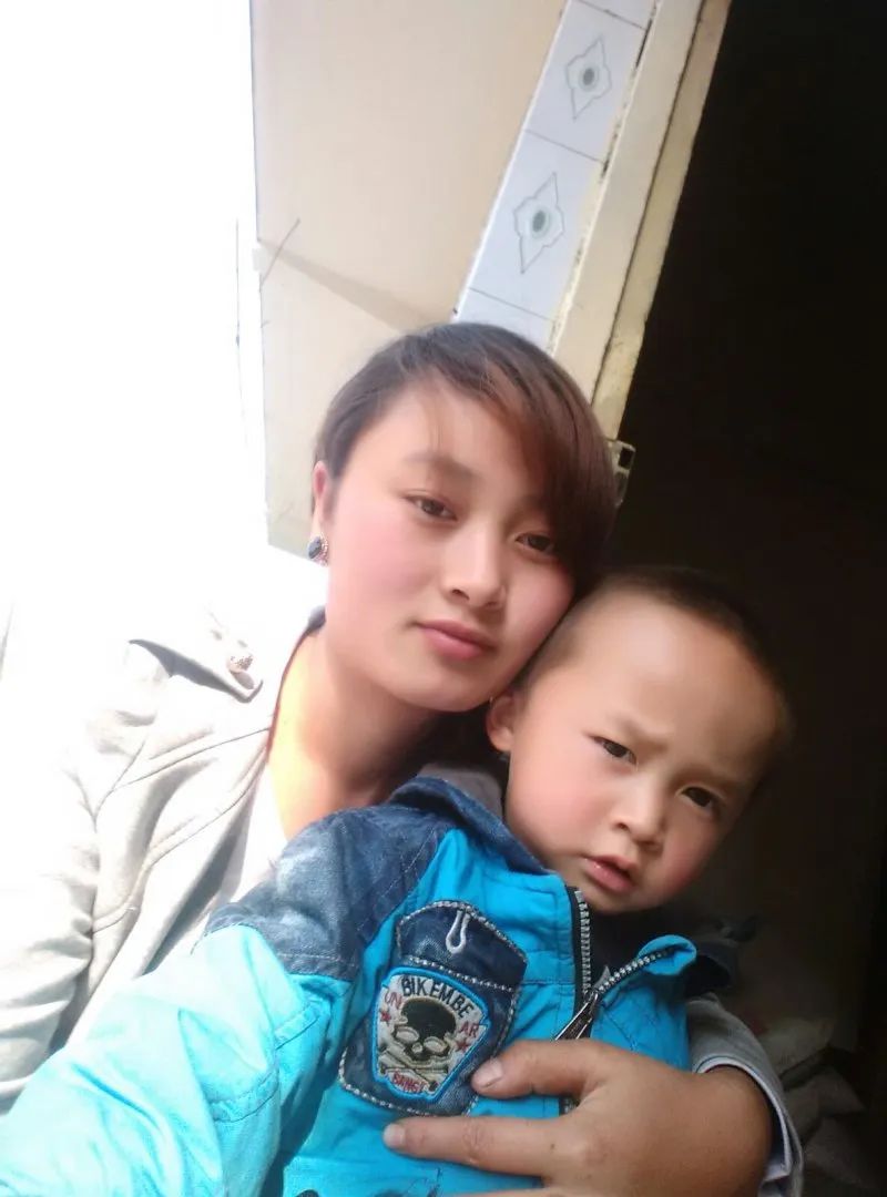 「聚焦妆芝美人」从烧烤摊主蜕变为美妆店老板成功由自己定义