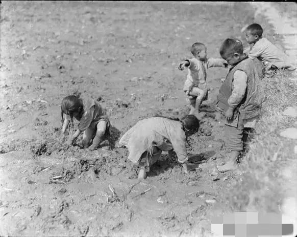忆母恩悼念图片,戏曲民间悲曲忆母恩
