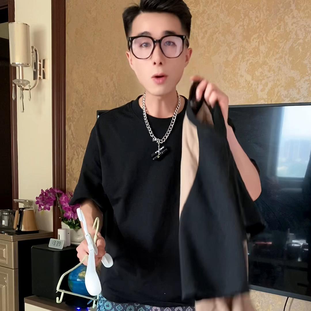 现在晾衣架都是选哪种,现在晾衣架有什么款式好看