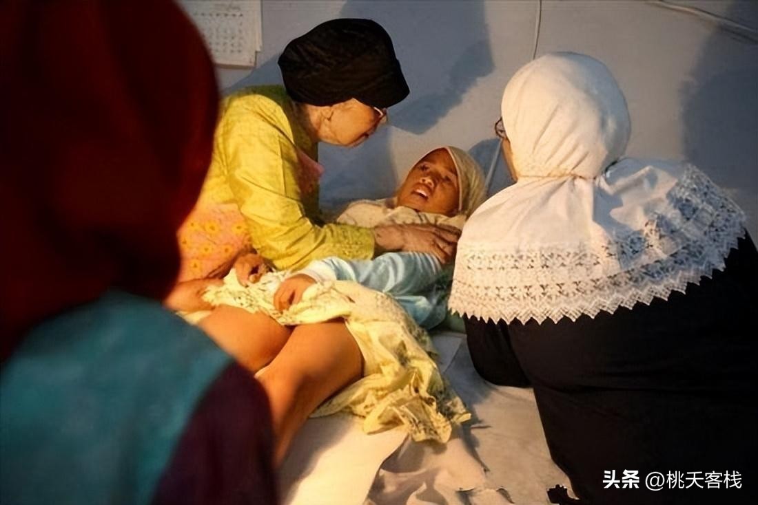 残忍又野蛮的非洲割礼，伤害了1.3亿女性，何时才能终结？