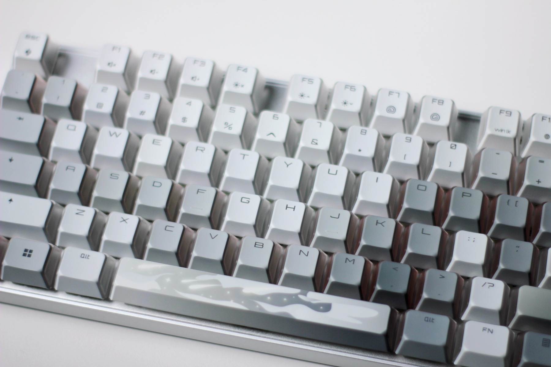 樱桃cherry机械键盘推荐,cherry樱桃mx8.0有线机械键盘测评