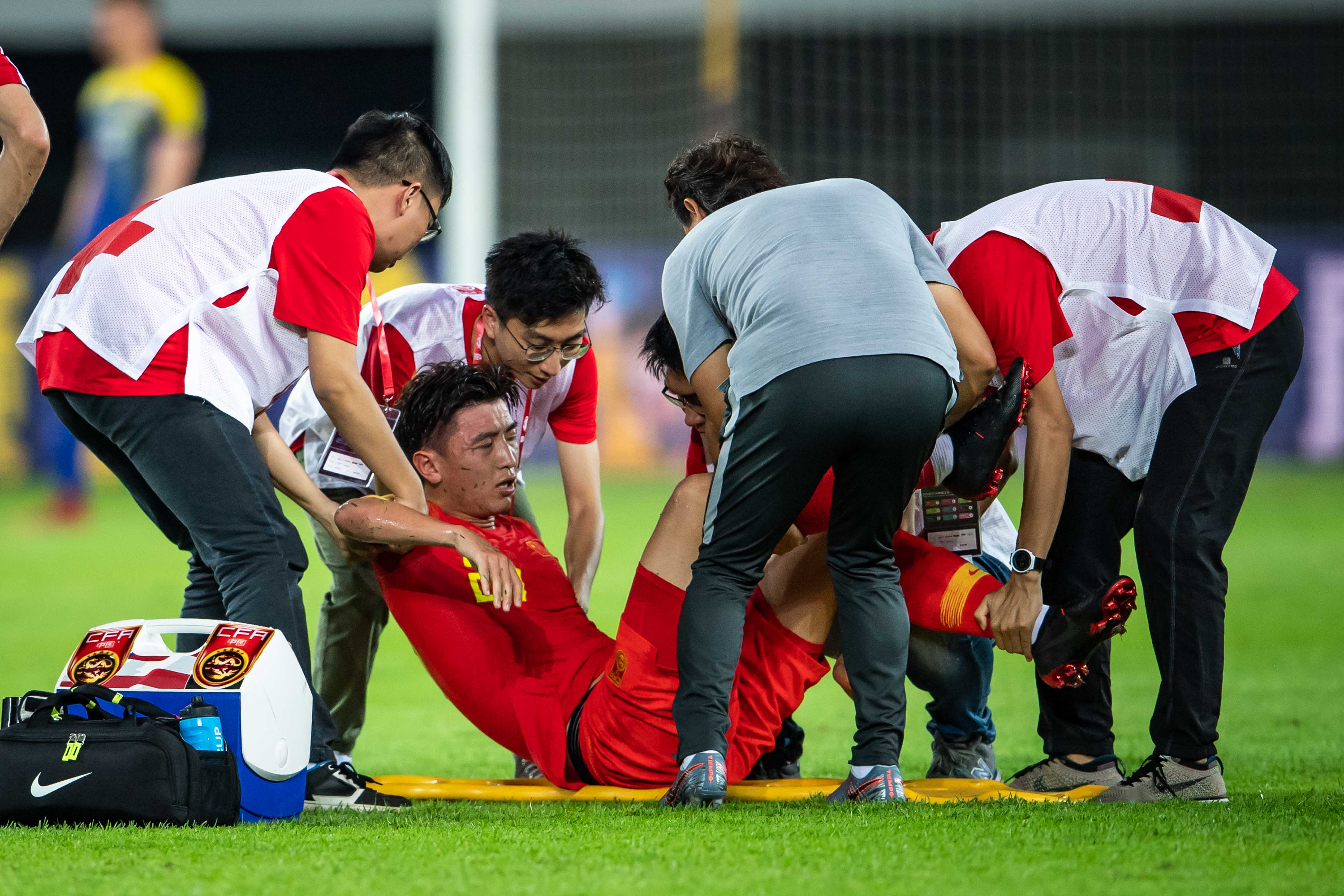 鲜花与质疑相伴，虐菜高手引领一个时代！杨旭转战青训开启下半场