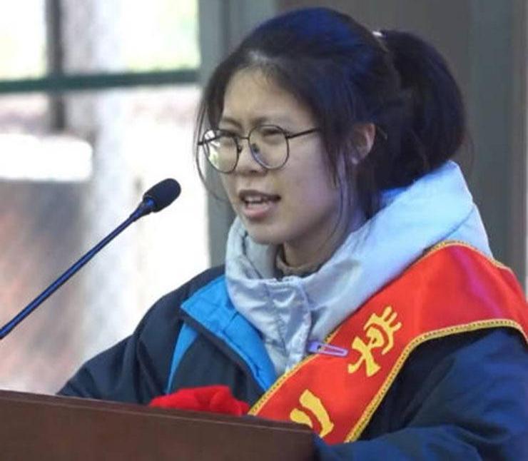 高考誓师大会女生咬牙切齿,女生誓师大会发言咬牙切齿