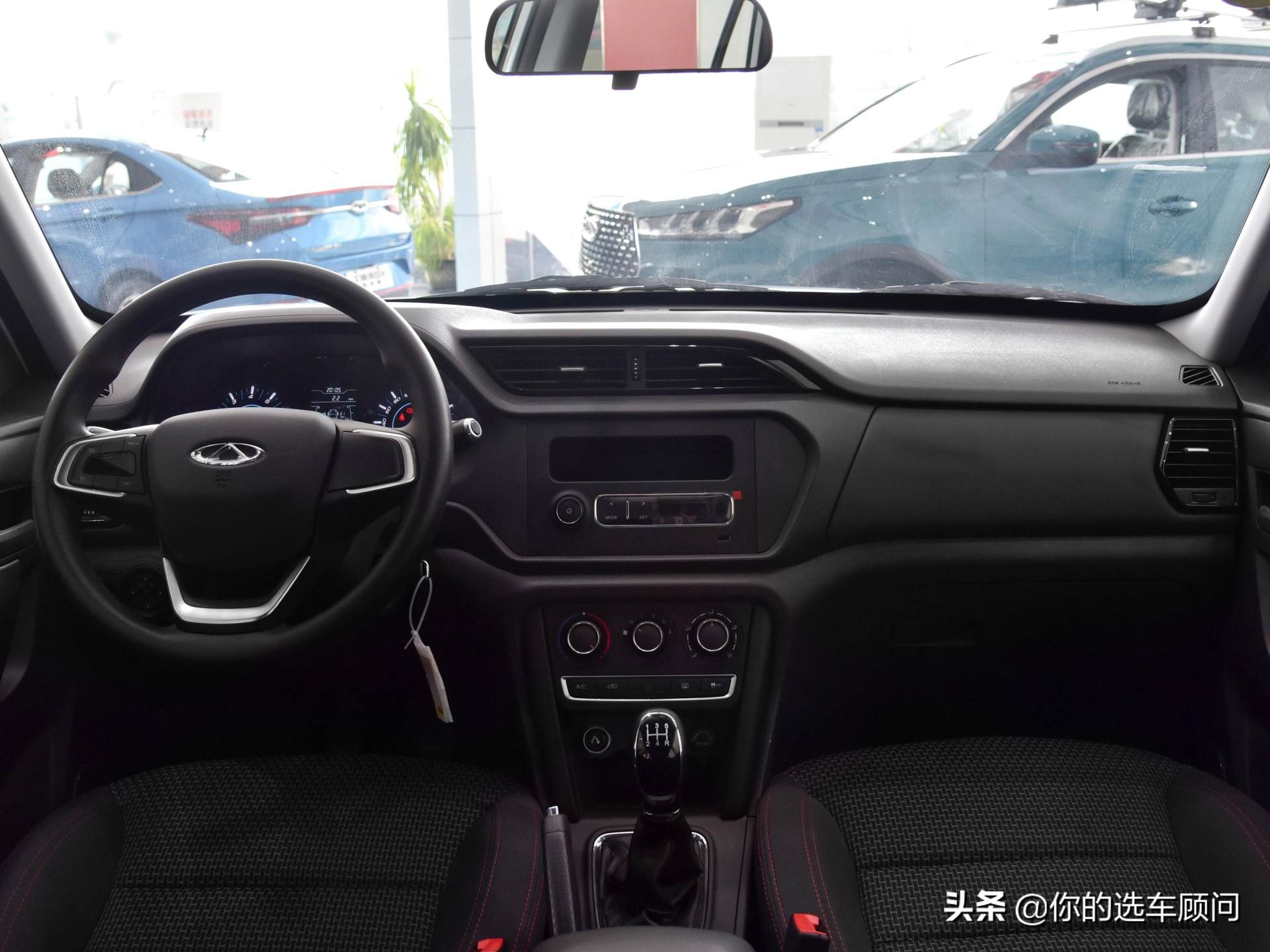 奇瑞瑞虎3xplus和吉利远景x3pro,2021款瑞虎3xplus自动痛快红枣版