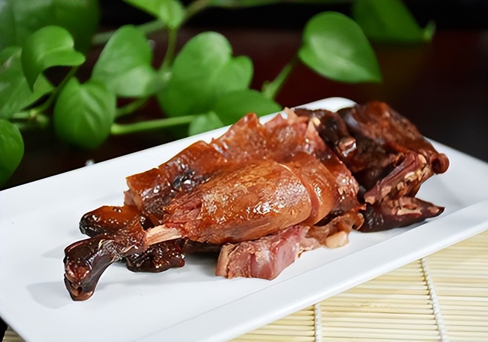 吃腰子羊鞭羊蛋这些真的会补肾吗,是吃腰子补肾好还是枸杞泡茶好点