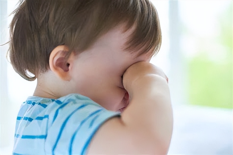 宝宝得了麦粒肿?别怕,热敷就能消退