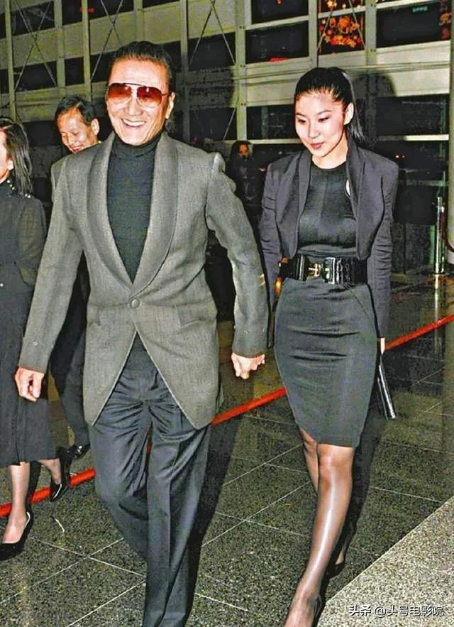 84岁谢贤与女友重燃爱火,谢贤84岁和初恋重温旧情