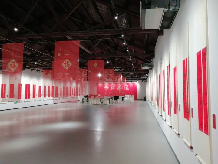 年味浓迎新春南京,迎新春展春联